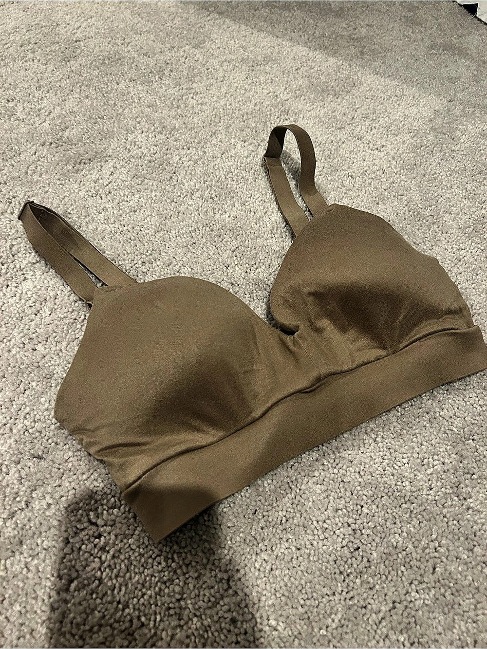 Minimalist Hands-Free Pumping & Nursing Bra size small